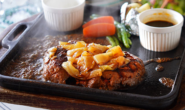 海賊風ハンバーグステーキ